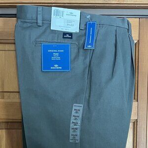 Dockers Men's Classic Fit Khaki, Hunter/Rifle Green 34 W x 32 L